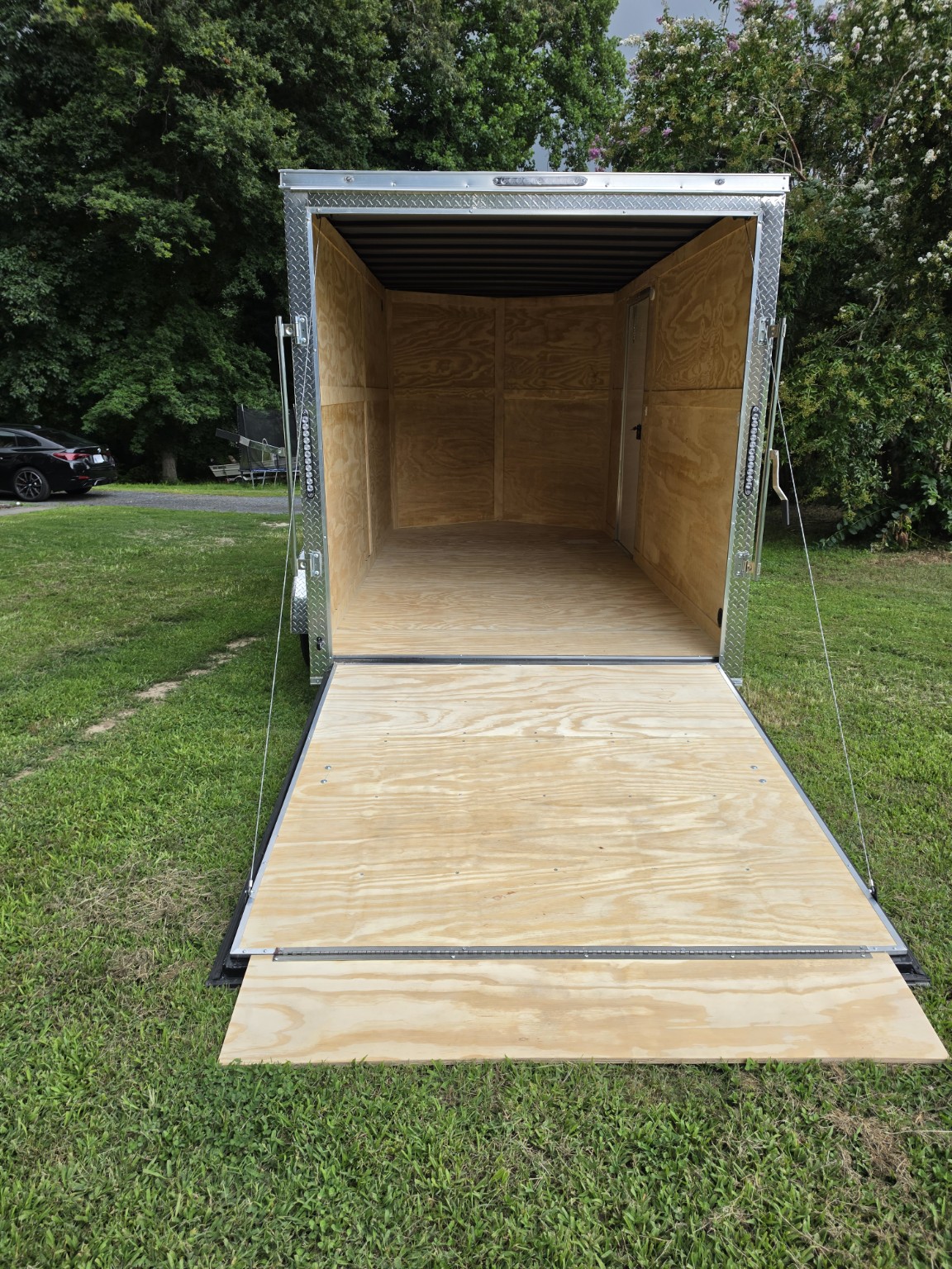 Trailer ramp and interior